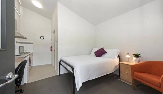 Studio Apartment | Ideal for couples and individuals in Mount Pleasant