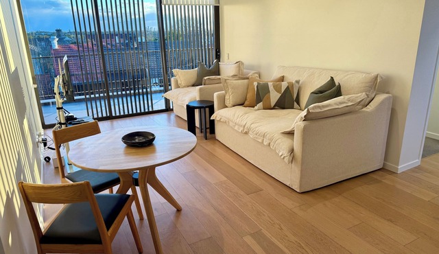 Stylish and Quality Modern One-Bed Apartment in Leichhardt