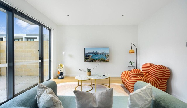 Stylish Brand New 3BR Home | Sleeps 10 in Box Hill