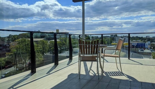 Stylish Penthouse and Studio Westwing in Windsor