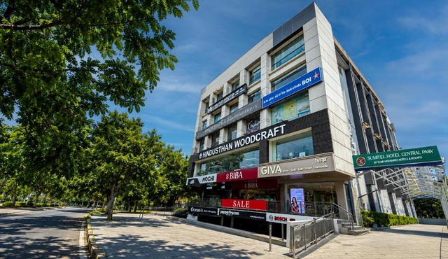 Sumitel Central Park Hotel & Banquet in Siliguri