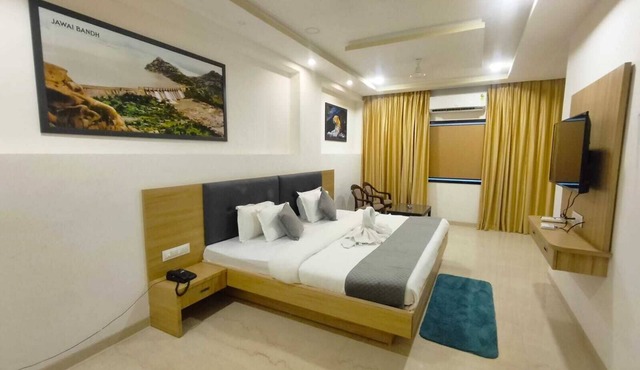 Sun Stone Hotel & Club - Jawai