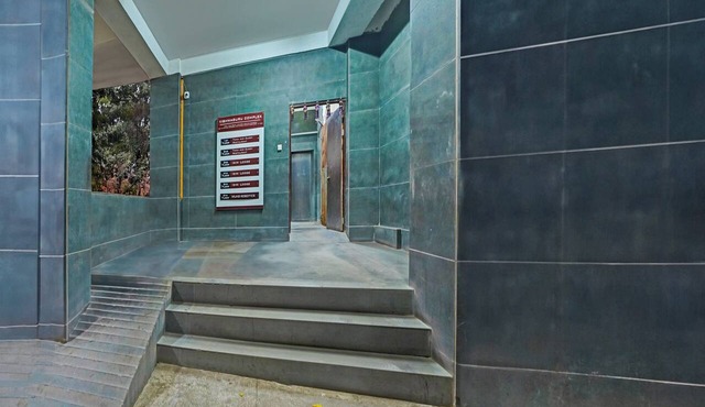 Super Collection O Baner Hillview Pune