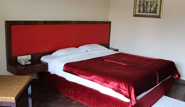 SWISS TRAFFALGAAR LUXURY HOTELS in Nashik
