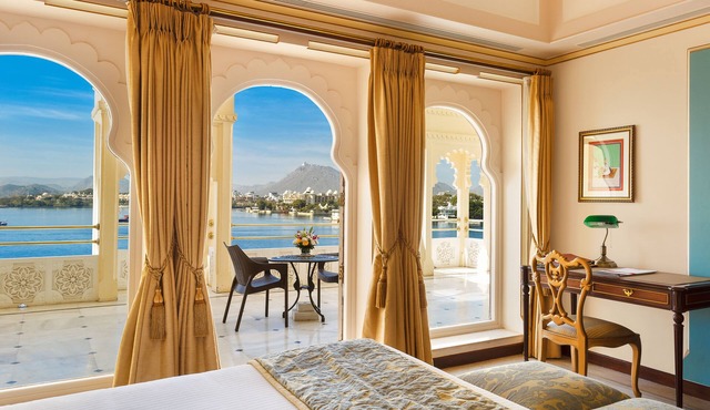 Taj Fateh Prakash Palace in Udaipur