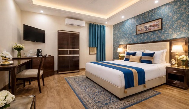 The ALPINO Hotel