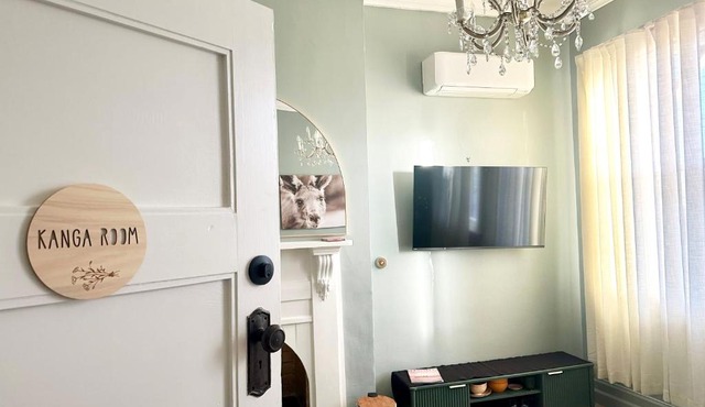 The Bank Guesthouse - Kanga Room in Donald
