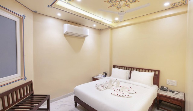 The Bayan Elegance