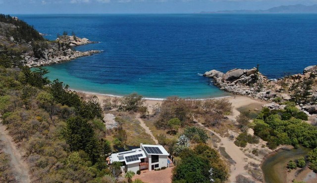 The Beach House at Arthur Bay in Arthur Bay