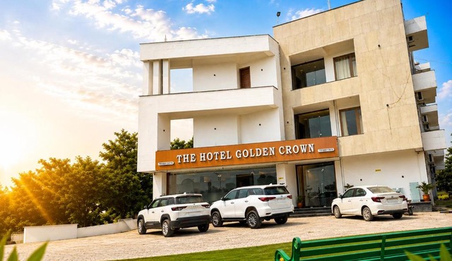 The hotel golden crown in Baddi