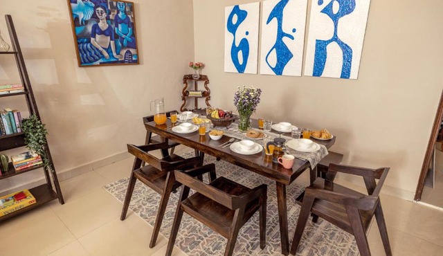 The Lotus Loft by The Blue Kite - 3BHK Apartment in New Delhi near Lotus Temple with kitchen, Balcony, Caretaker, WiFi
