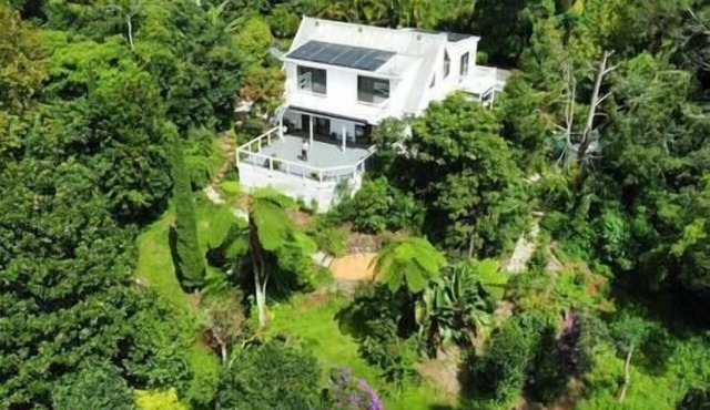 The Metta House Tamborine Mountain in Tamborine Mountain
