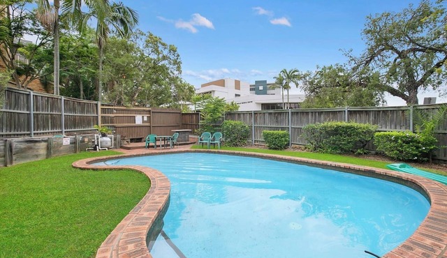 The Poolside Perch A Breezy Balcony Gem in Auchenflower