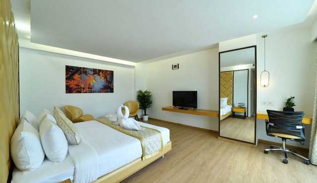 The President Hotel Kumara Park