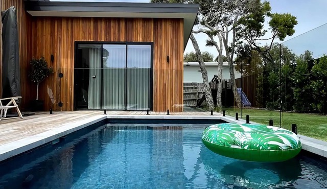 The Retreat Heated Pool Escape in Rye