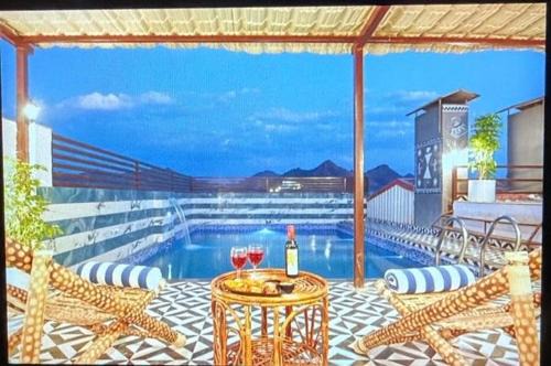 The Royal Galaxy - Hotel in Fateh Sagar Rd