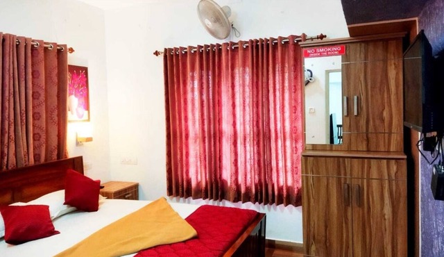 The Svarga Hotel in Devikolam