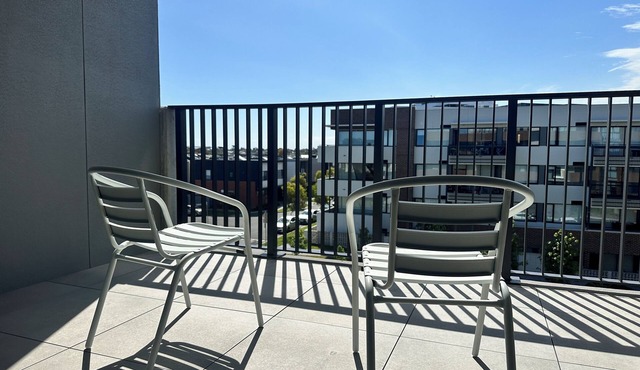 This stunningly beautiful 2 bedroom apartment located in the heart of Clayton South in Clayton south