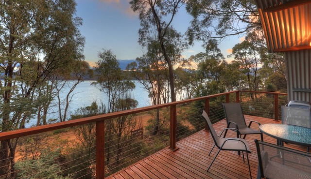 Three Trees Retreat stunning views in Killora