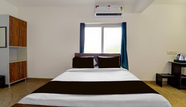 Townhouse MK University Bus Terminal Madurai in Madurai