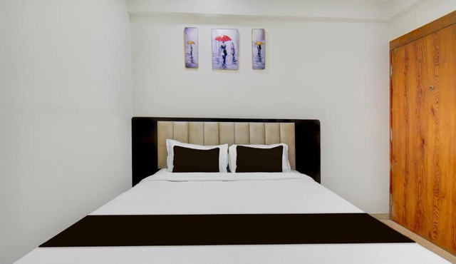 Townhouse Oak Bangalore Garudacharpalya Metro Station
