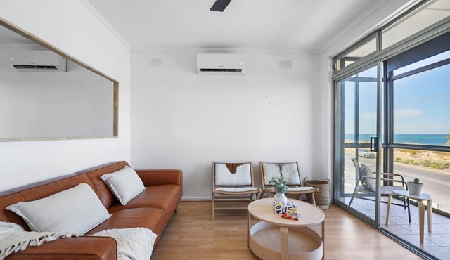 Tranquil Oceanview Escape - Relax & Reset in West Beach