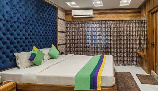 Treebo Orion Crystal in Kolkata
