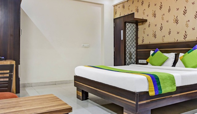 Treebo Royal Sun Palace MP Nagar Zone 2