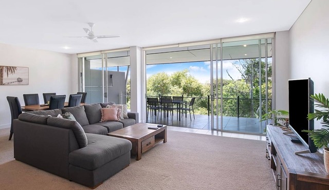 Treetop Horizons Experience Red Hills Local Vibe in Red Hill