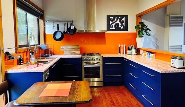 Treetops Apartment 7 night discounts in Silvan