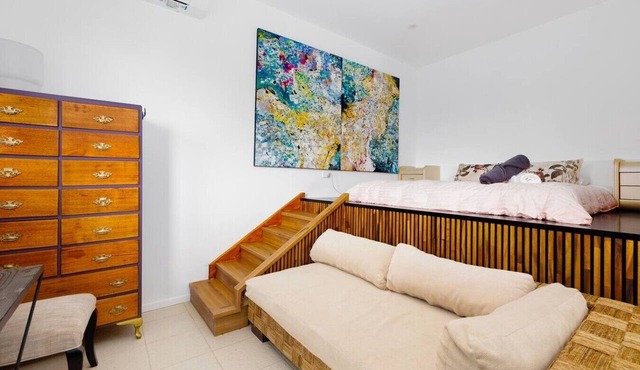 Tropical Poolside Studio | Private Entry in Rochedale South