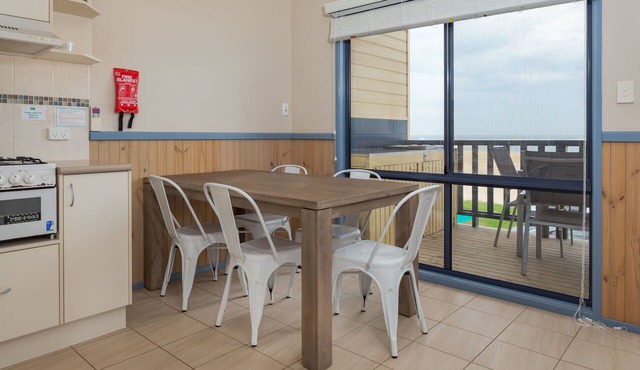 Tuross Beach Cabins & Campsites in Tuross Head