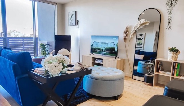Walking Distance to Showgrounds & Free Parking! in Ascot Vale