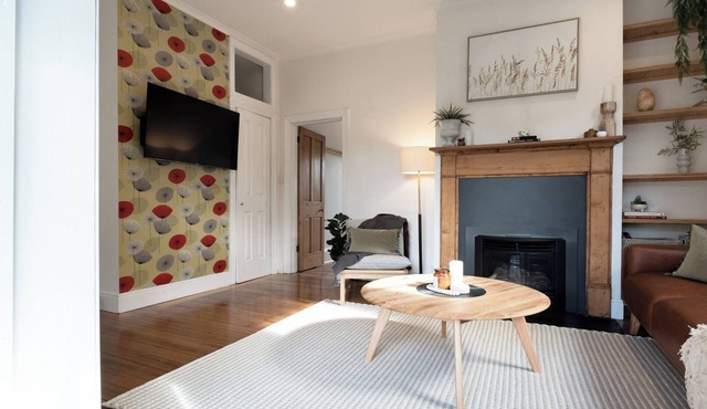 Walter Cottage: As Cosy as it is Convenient in South Launceston