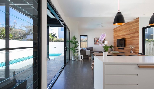 Waterline Beach House in Mount Coolum