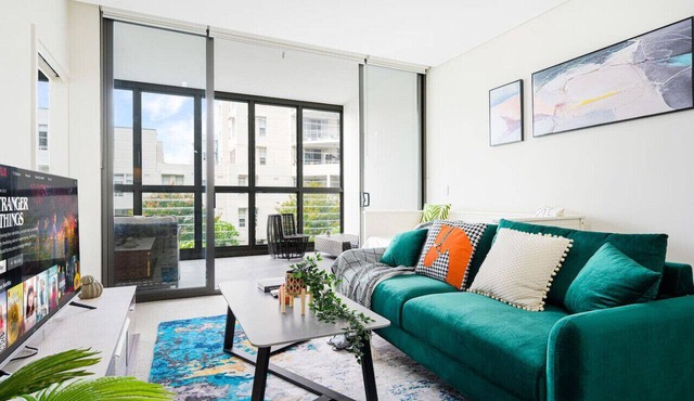 Wentworth Point Modern 2Br with large belcony in Wentworth Point