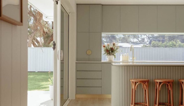 White Haven ~ Premium 6BR Retreat by the Sea in Port Willunga