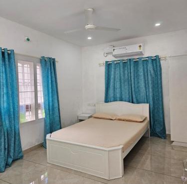 White House homestay kochi