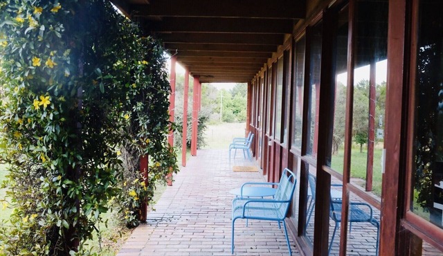 Willunga Cottage - Sweet Country Living in Cranbourne South