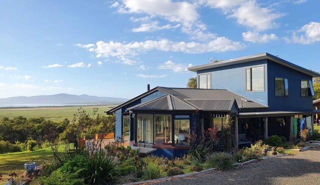 Wilsons Prom: secluded home with stunning views in Yanakie