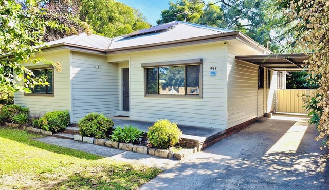 Wombat Cottage * Close to CBD * WIFI * Pet Friendly in Glenroy