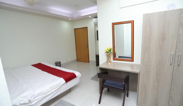Wood Burn Hotel in Bogra