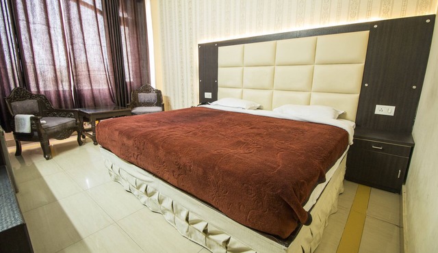 WOW STAYZ2 Hotel Jahanvi Dale in Haridwar