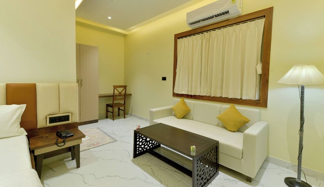 Yashvrinda Hotel and Resort