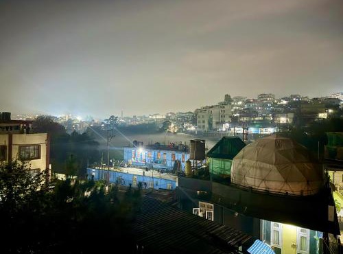 Yepplo Holiday Home - Nongmynsong - Shillong - 24hrs Caretaker - Breakfast - Power Backup & Parking