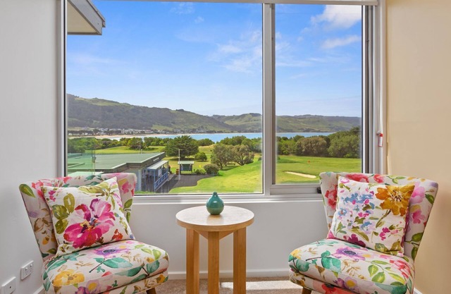 Apollo Blue 14 - Central Position, Picturesque Views in Apollo Bay