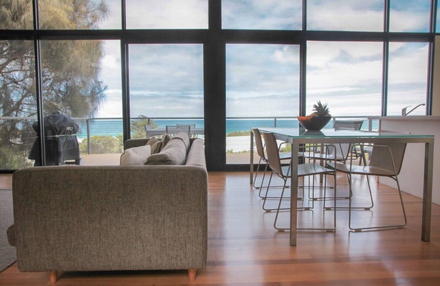 Apollos Accommodation 