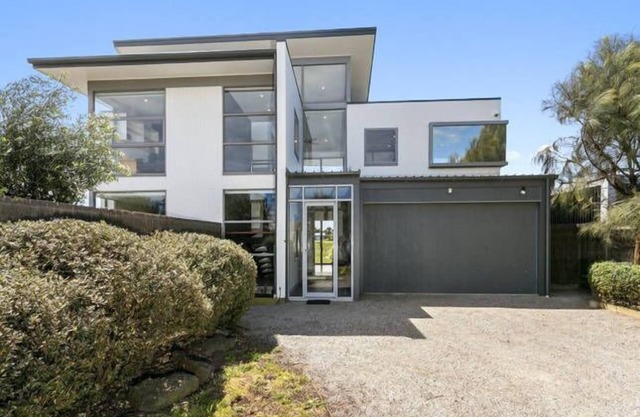 Seaside getaway in Barwon heads in Barwon Heads