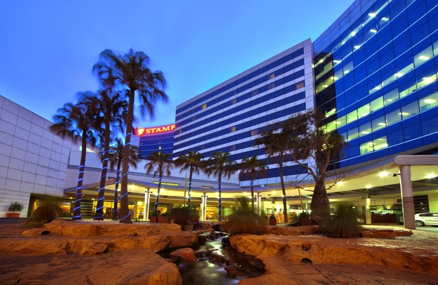 Stamford Plaza Sydney Airport Hotel & Conference Centre in Mascot