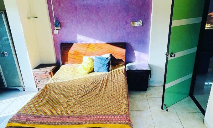Jogeshwari West Apartment | 1200 m² Apartment ∙ 3 bedrooms ∙ 5 guests